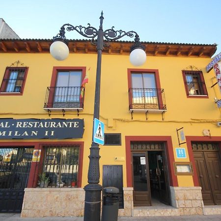 Hostal Restaurante Milan II Сан Клементе Екстериор снимка