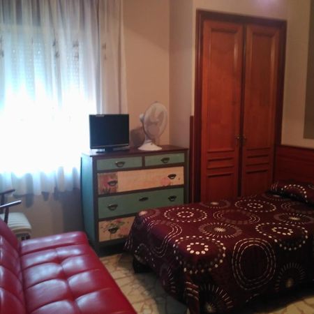 Hostal Restaurante Milan II Сан Клементе Екстериор снимка